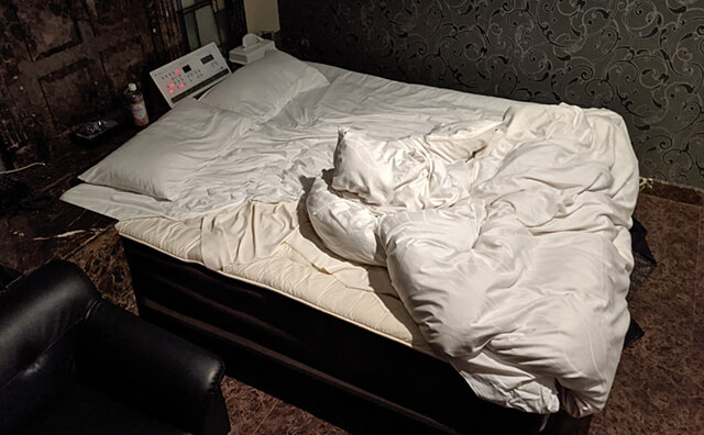セックス後のベッド