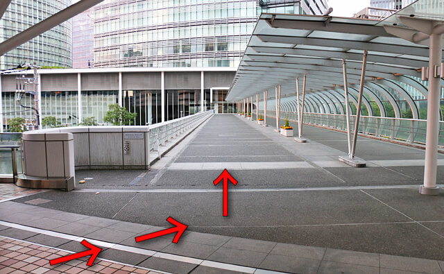 横浜駅からKT Zepp横浜のアクセスは徒歩何分何秒？行き方は？
