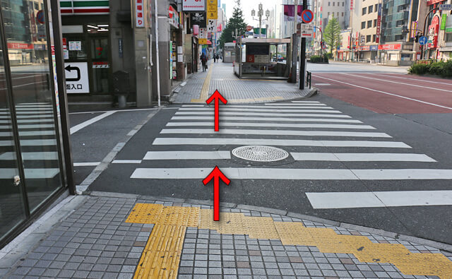 歌舞伎町一番街の横断歩道