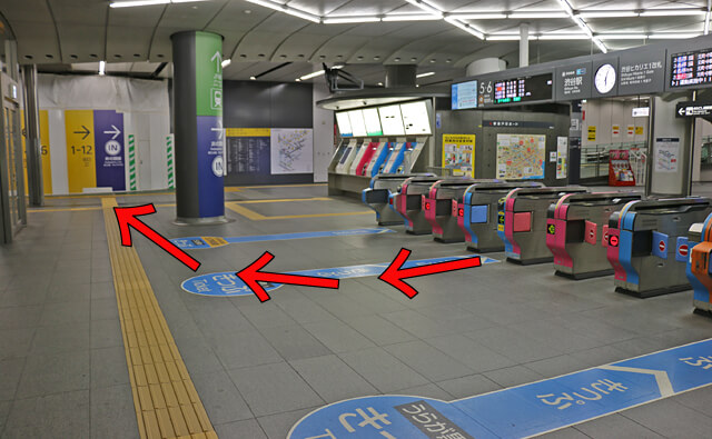 渋谷ヒカリエ1改札から右斜め前へ