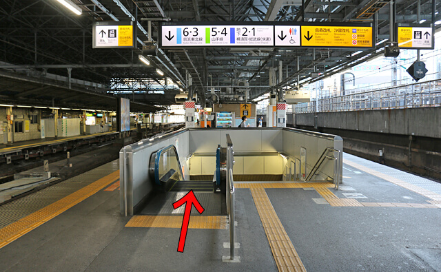 東海道本線の階段