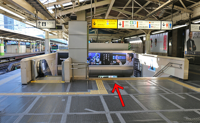 3・4番線のエスカレーター