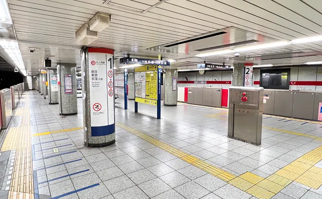 東京駅の丸ノ内線ホーム