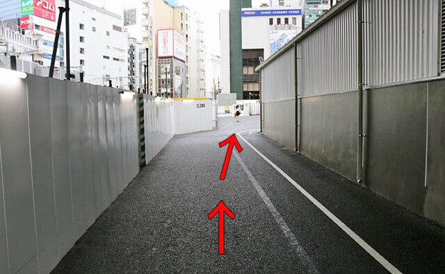 55秒ほど通路を直進